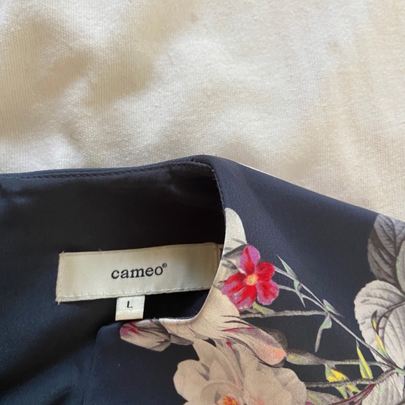 Perfect dress for wedding or special event. - Picture 4 of 4